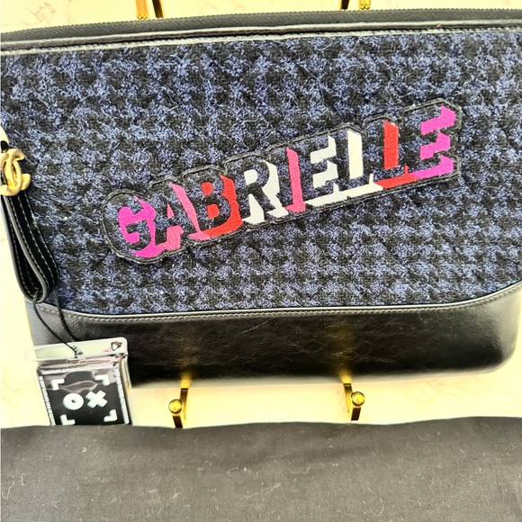 Chanel Gabrielle clutch in quilted tweed and calfskin leather - Picture 3 of 12